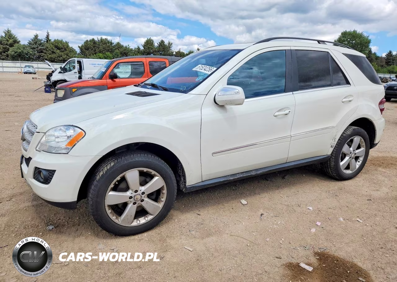 2010 Mercedes-Benz Ml 350 4Matic VIN:4JGBB8GB0AA540786 - 1