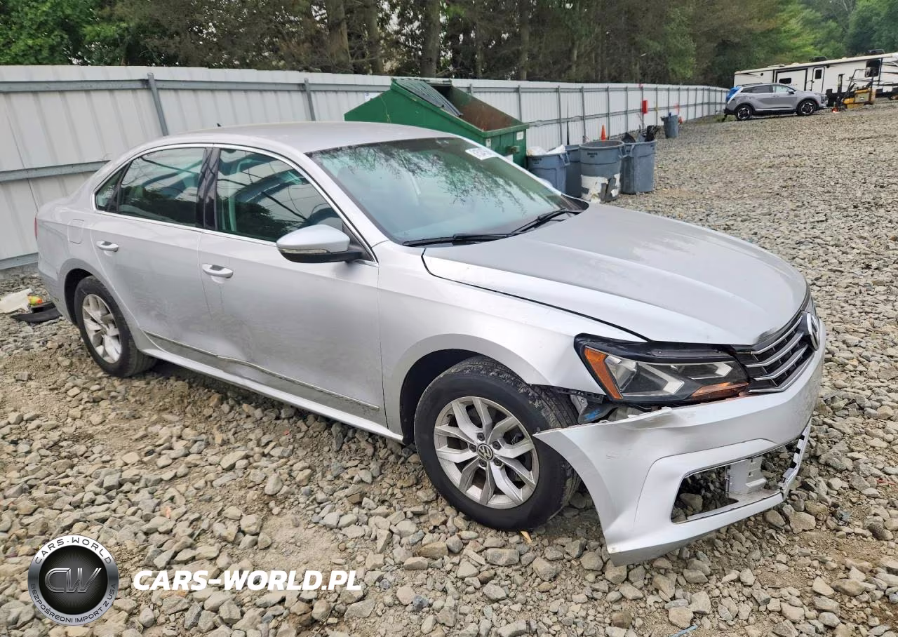 2016 Volkswagen Passat S VIN:1VWAT7A37GC012858 - 4
