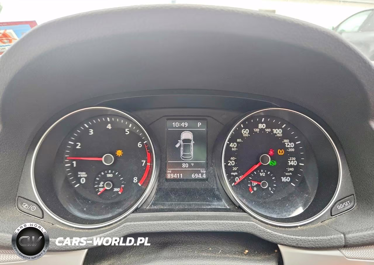 2016 Volkswagen Passat S VIN:1VWAT7A37GC012858 - 9