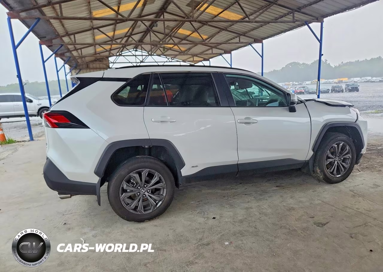 2025 Toyota Rav4 Xle Premium VIN:4T3B6RFVXSU176079 - 3