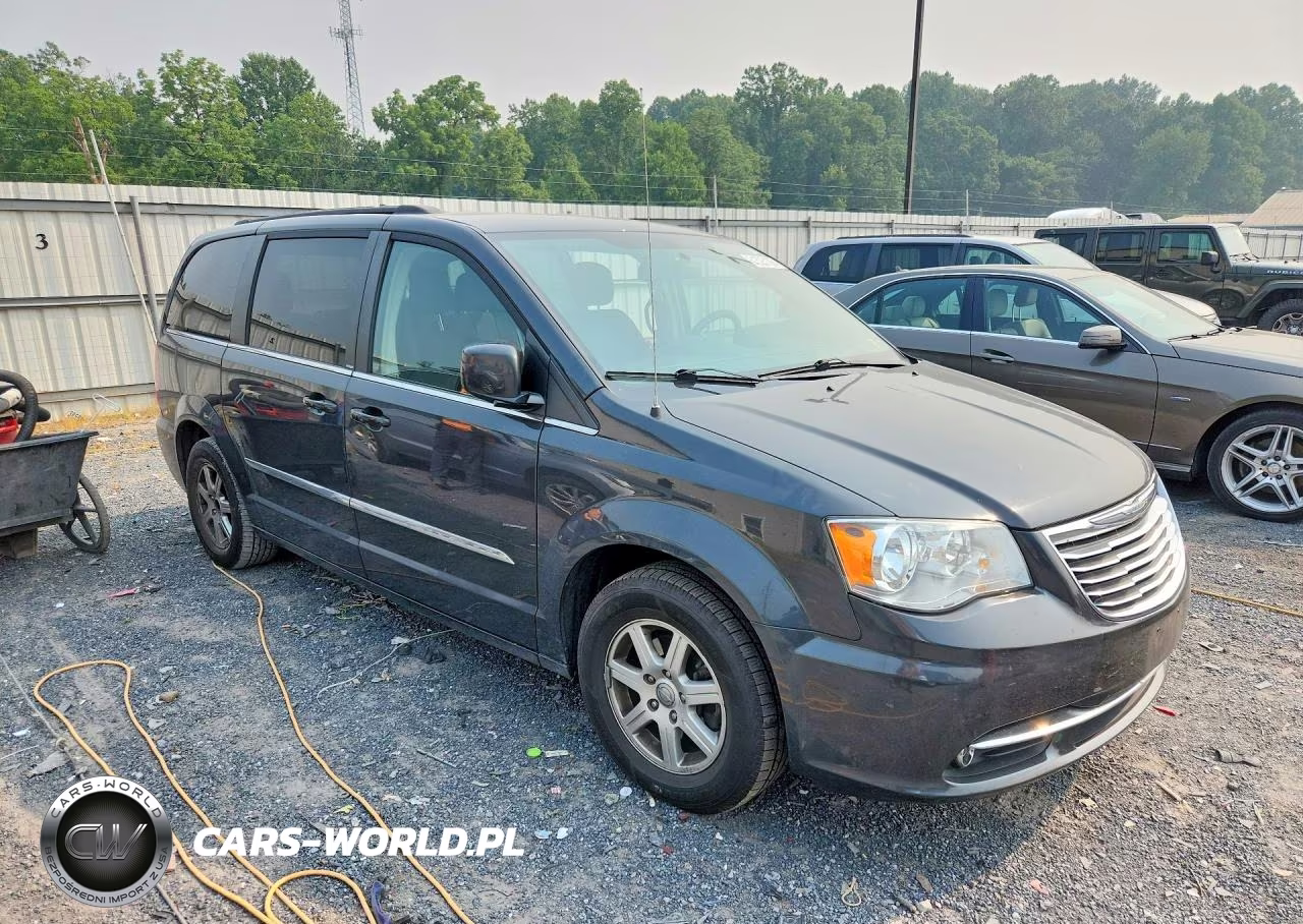 2011 Chrysler Town & Country Touring VIN:2A4RR5DG2BR735079 - 4