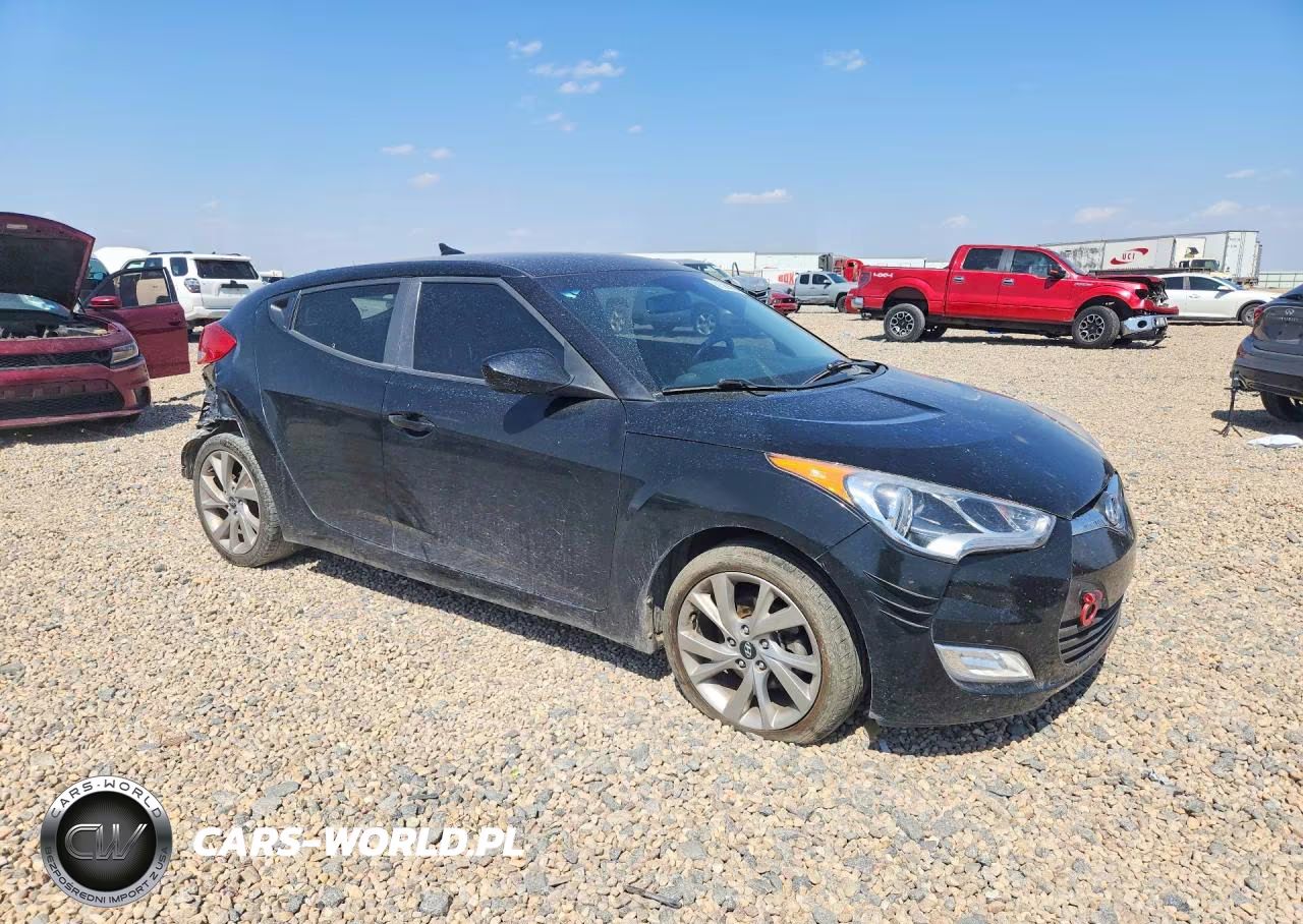 2017 Hyundai Veloster Base VIN:KMHTC6AD3HU317974 - 4