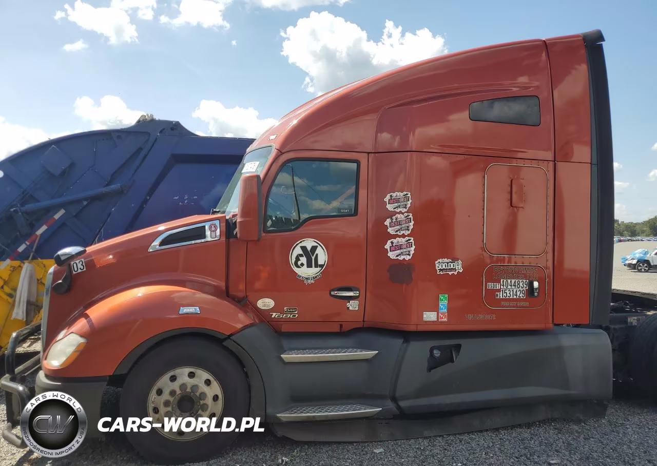 2020 Kenworth T680 Semi Truck