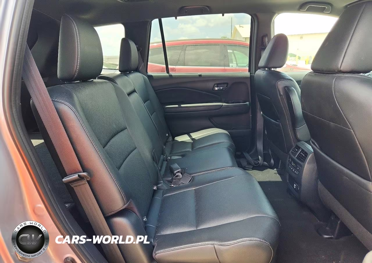 2019 Honda Passport Touring VIN:5FNYF8H93KB006222 - 10