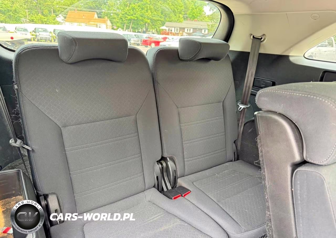 2019 Kia Sorento Lx VIN:5XYPGDA30KG439805 - 10