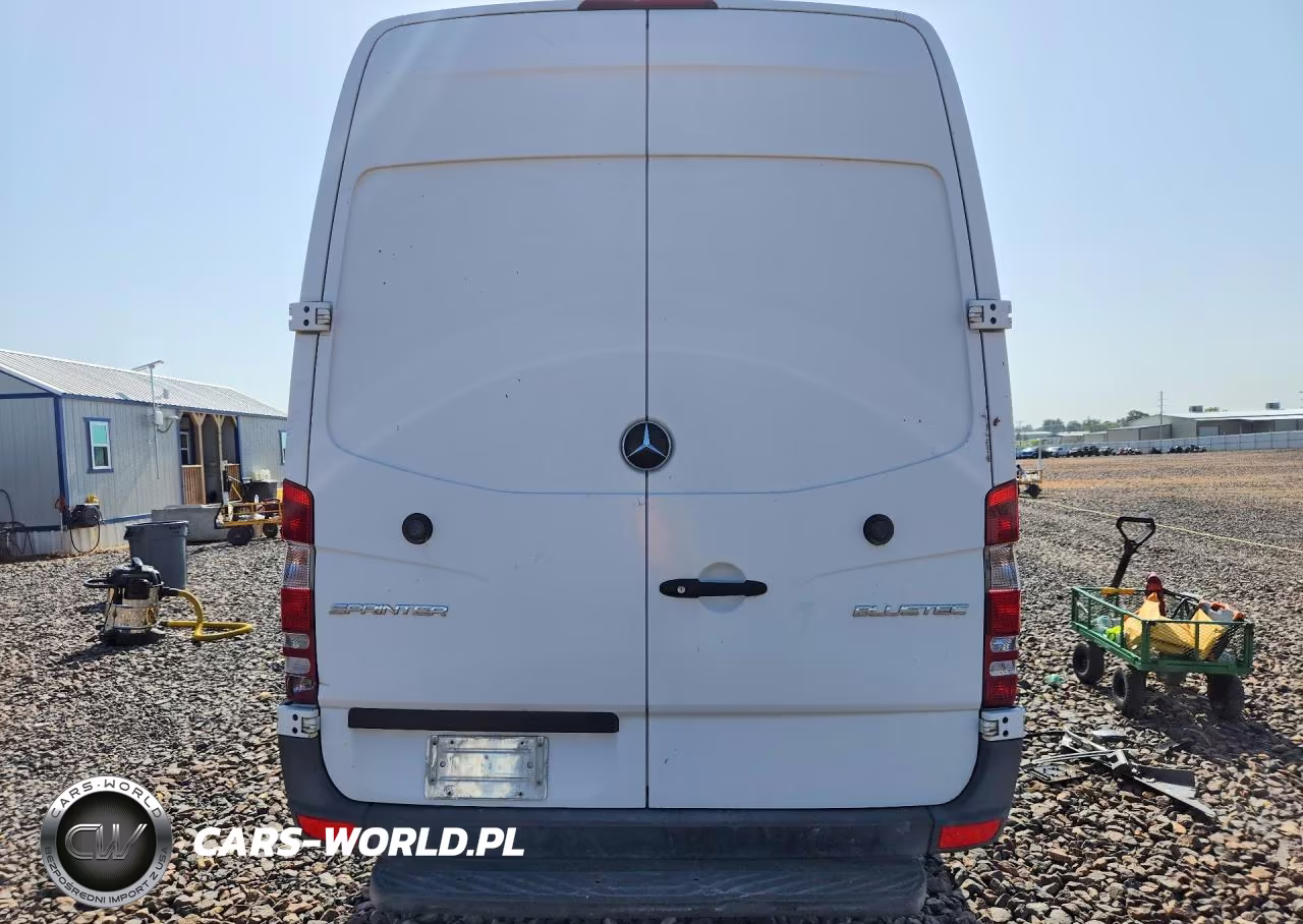 2015 Mercedes-Benz Sprinter 2500 Delivery Van VIN:WD3PE8DC8F5988878 - 6
