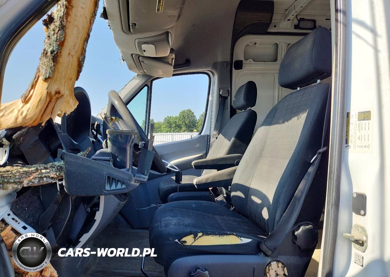 2015 Mercedes-Benz Sprinter 2500 Delivery Van VIN:WD3PE8DC8F5988878 - 7