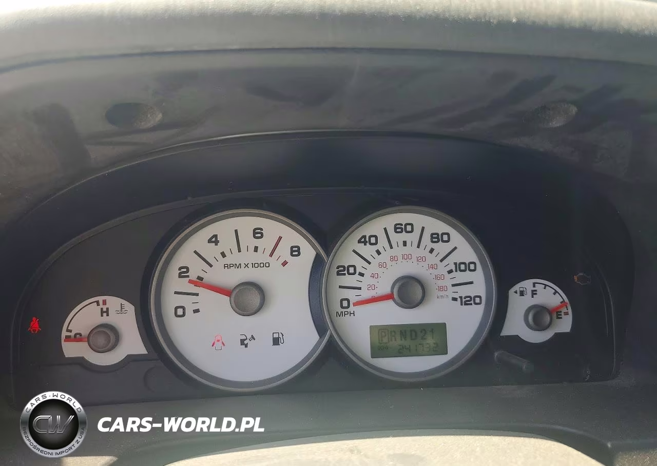 2005 Ford Escape Xlt VIN:1FMYU93115KD85740 - 9
