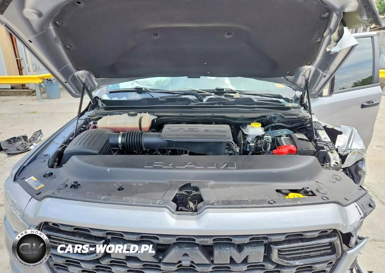 2025 Ram 1500 Tradesman VIN:1C6RREGG3SN643730 - 11