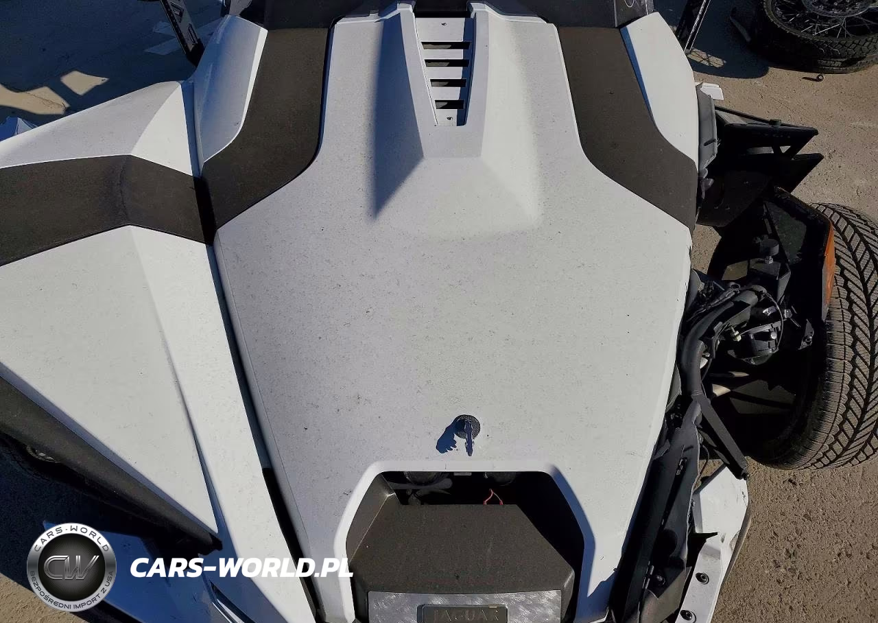 2019 Polaris Slingshot VIN:57XAASFA6K8130535 - 7