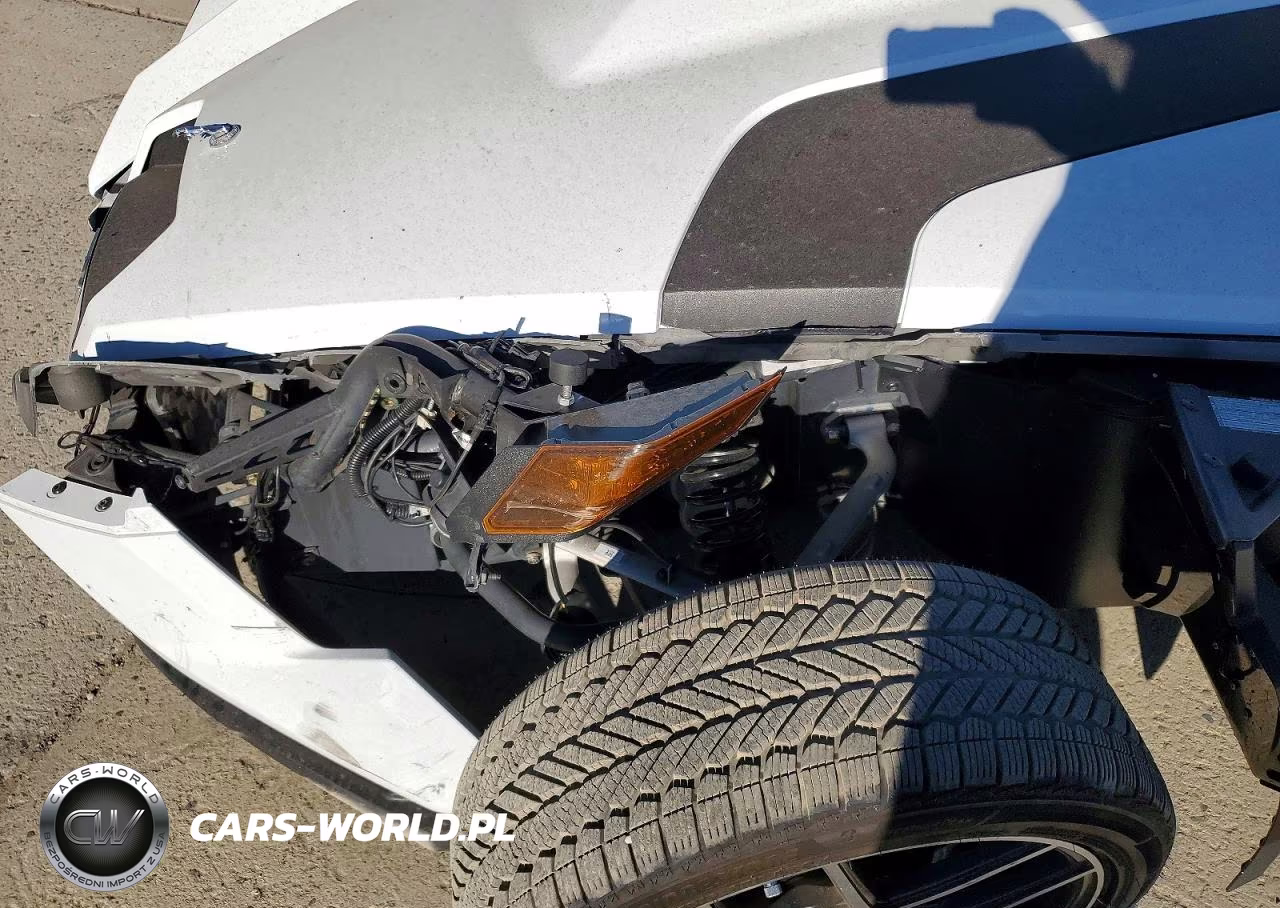2019 Polaris Slingshot VIN:57XAASFA6K8130535 - 9