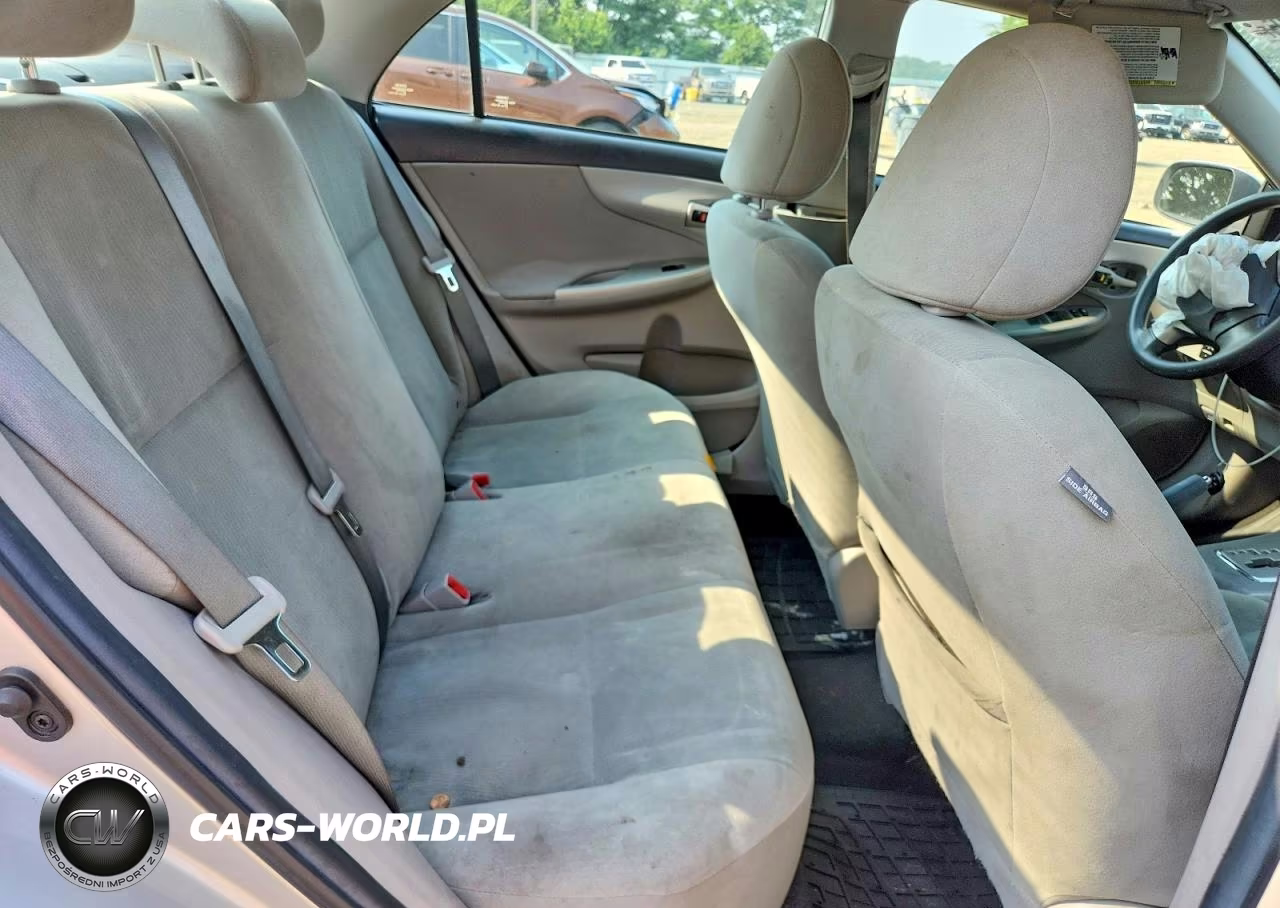 2013 Toyota Corolla Le VIN:5YFBU4EEXDP161007 - 10
