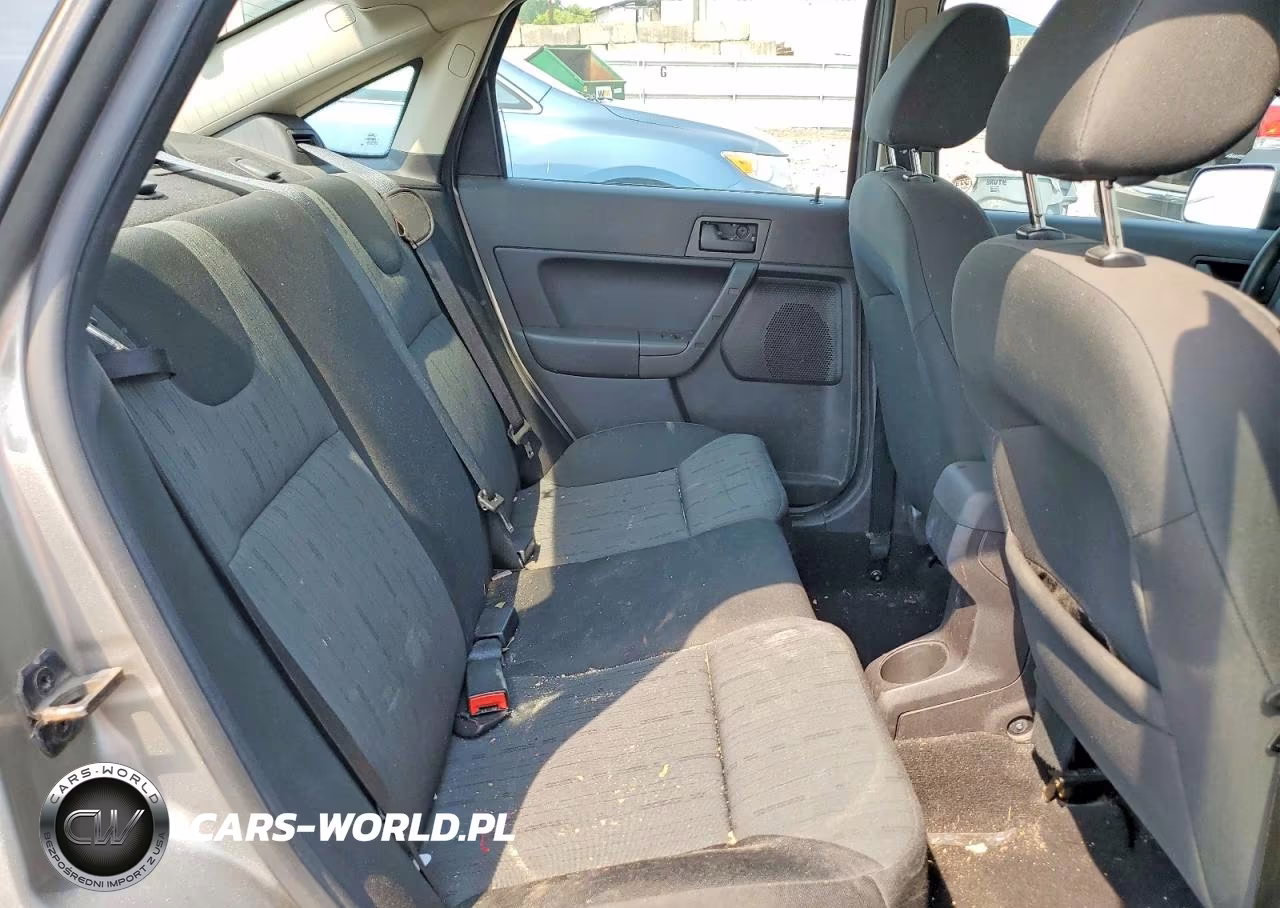 2008 Ford Focus Se VIN:1FAHP35N18W186943 - 10