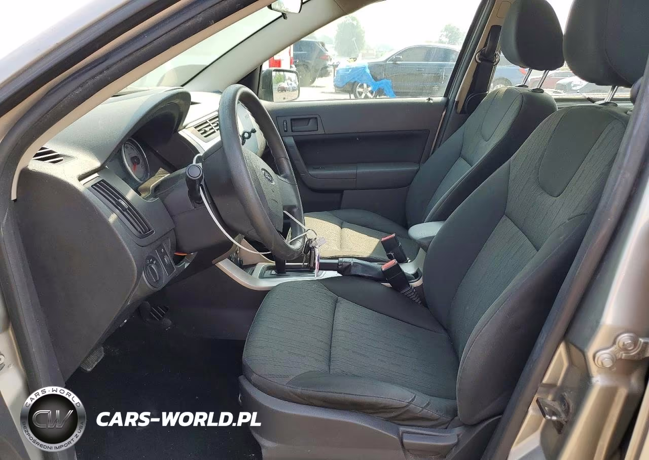 2008 Ford Focus Se VIN:1FAHP35N18W186943 - 7