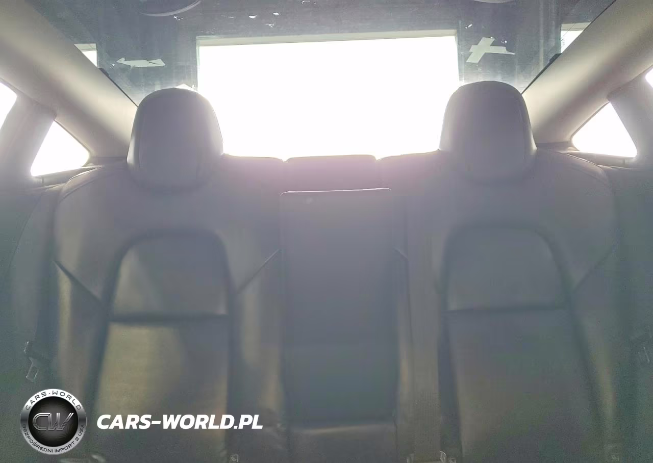 2022 Tesla Model 3 VIN:5YJ3E1EA5NF285535 - 10