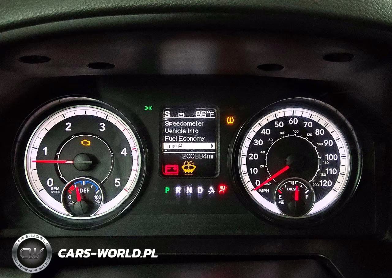2018 Ram 2500 St VIN:3C6UR5CL1JG417447 - 9