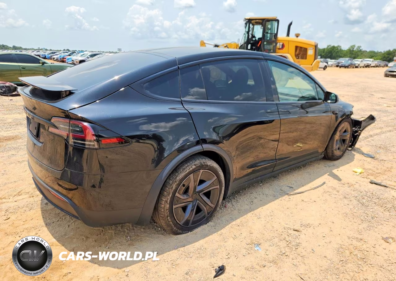 2026 Tesla Model X VIN:7SAXCDE56TF479728 - 3
