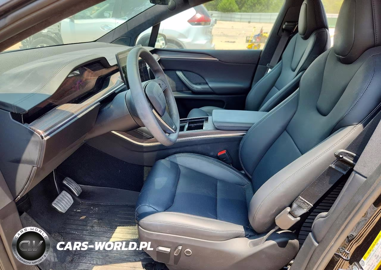 2026 Tesla Model X VIN:7SAXCDE56TF479728 - 7