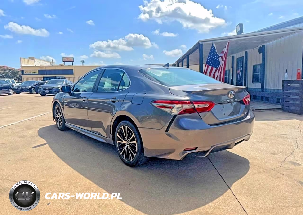 2019 Toyota Camry L VIN:4T1B11HK6KU794401 - 3