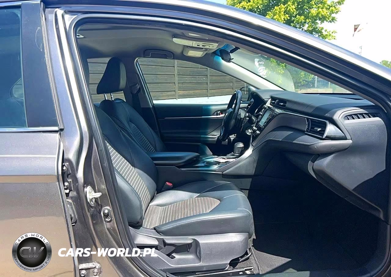 2019 Toyota Camry L VIN:4T1B11HK6KU794401 - 5