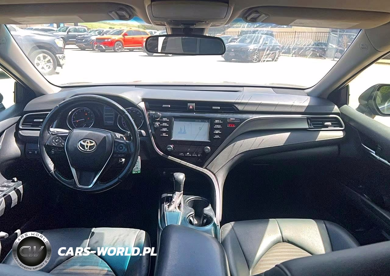 2019 Toyota Camry L VIN:4T1B11HK6KU794401 - 9