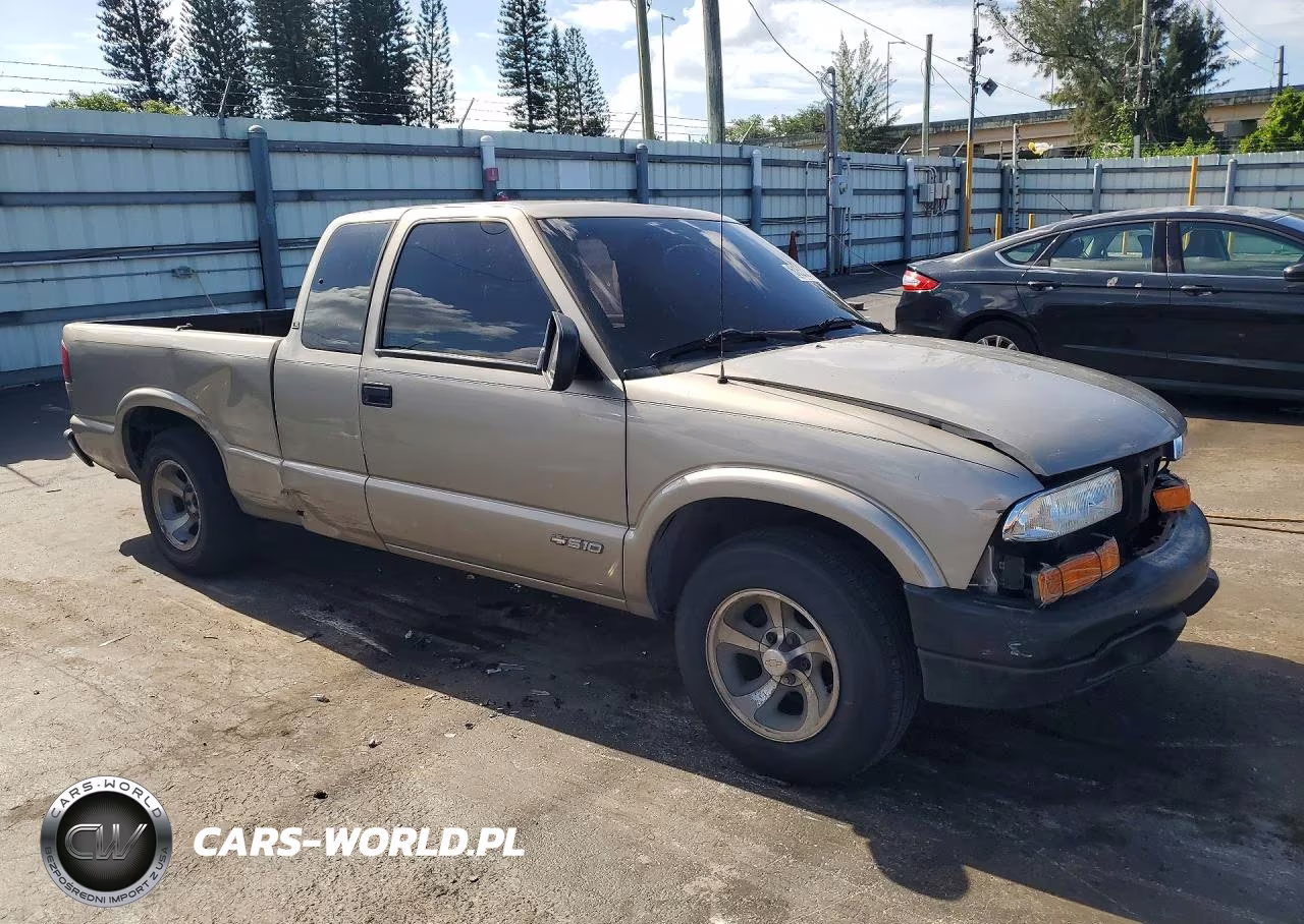 2003 Chevrolet S Truck S10 VIN:1GCCS19X138174114 - 4