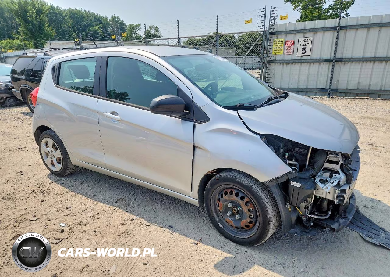 2019 Chevrolet Spark Ls VIN:KL8CB6SAXKC725583 - 4