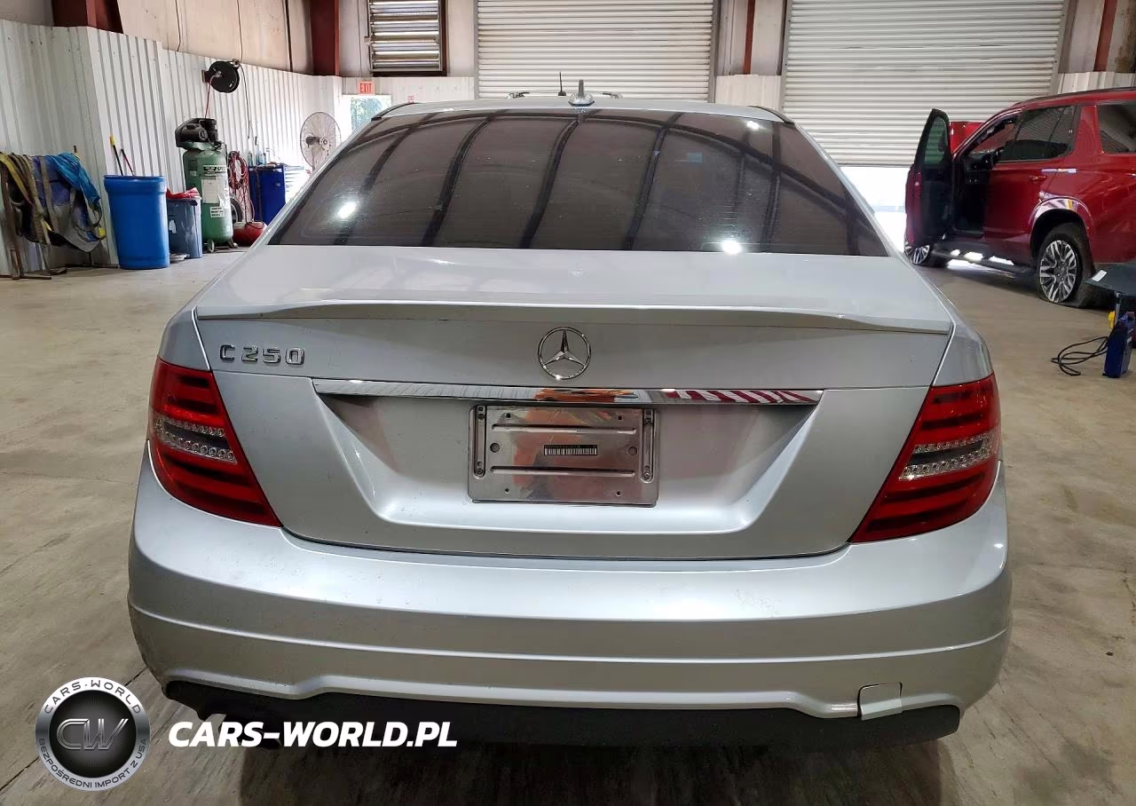 2013 Mercedes-Benz C 250 VIN:WDDGF4HB7DR248974 - 6