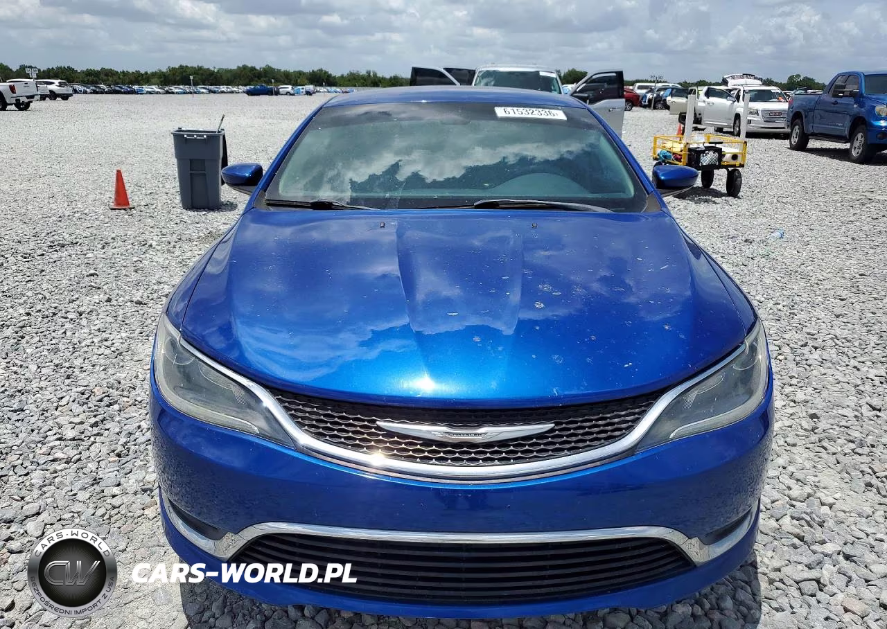 2015 Chrysler 200 Limited VIN:1C3CCCAB6FN668942 - 5
