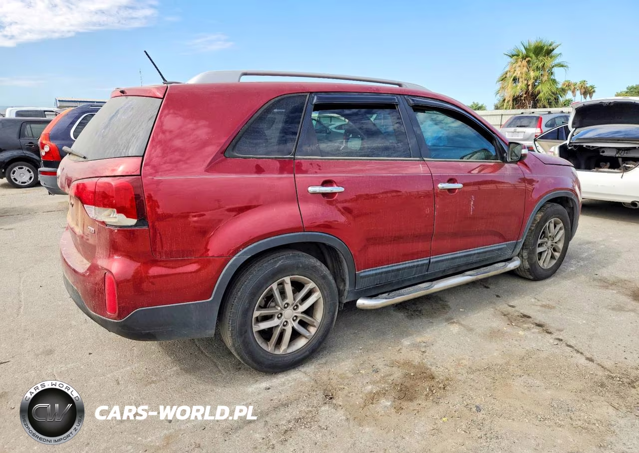2014 Kia Sorento Lx VIN:5XYKT3A69EG472428 - 3
