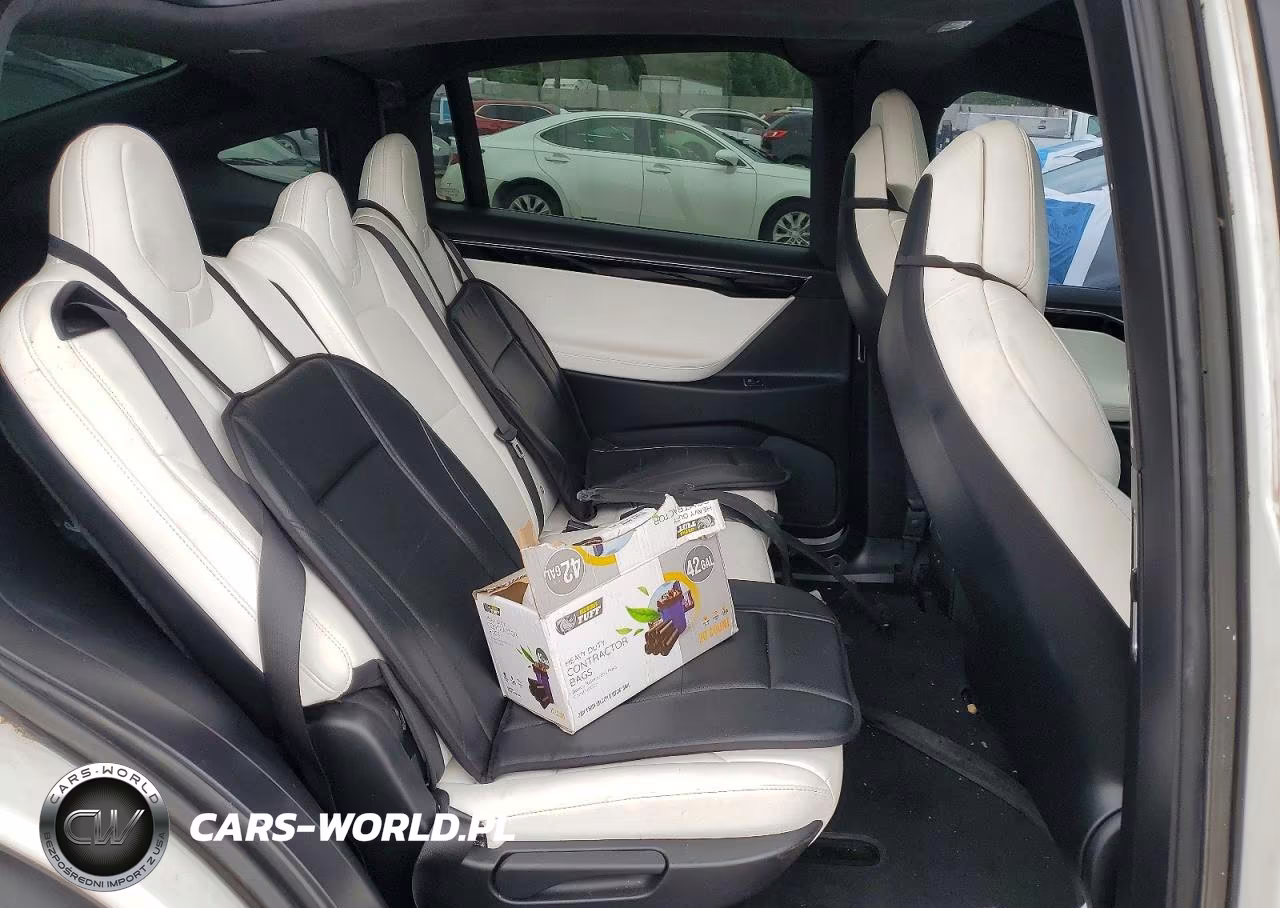 2017 Tesla Model X VIN:5YJXCAE25HF075151 - 11
