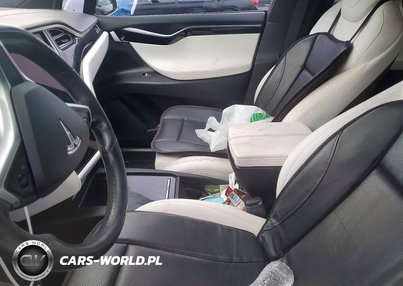 2017 Tesla Model X VIN:5YJXCAE25HF075151 - 7