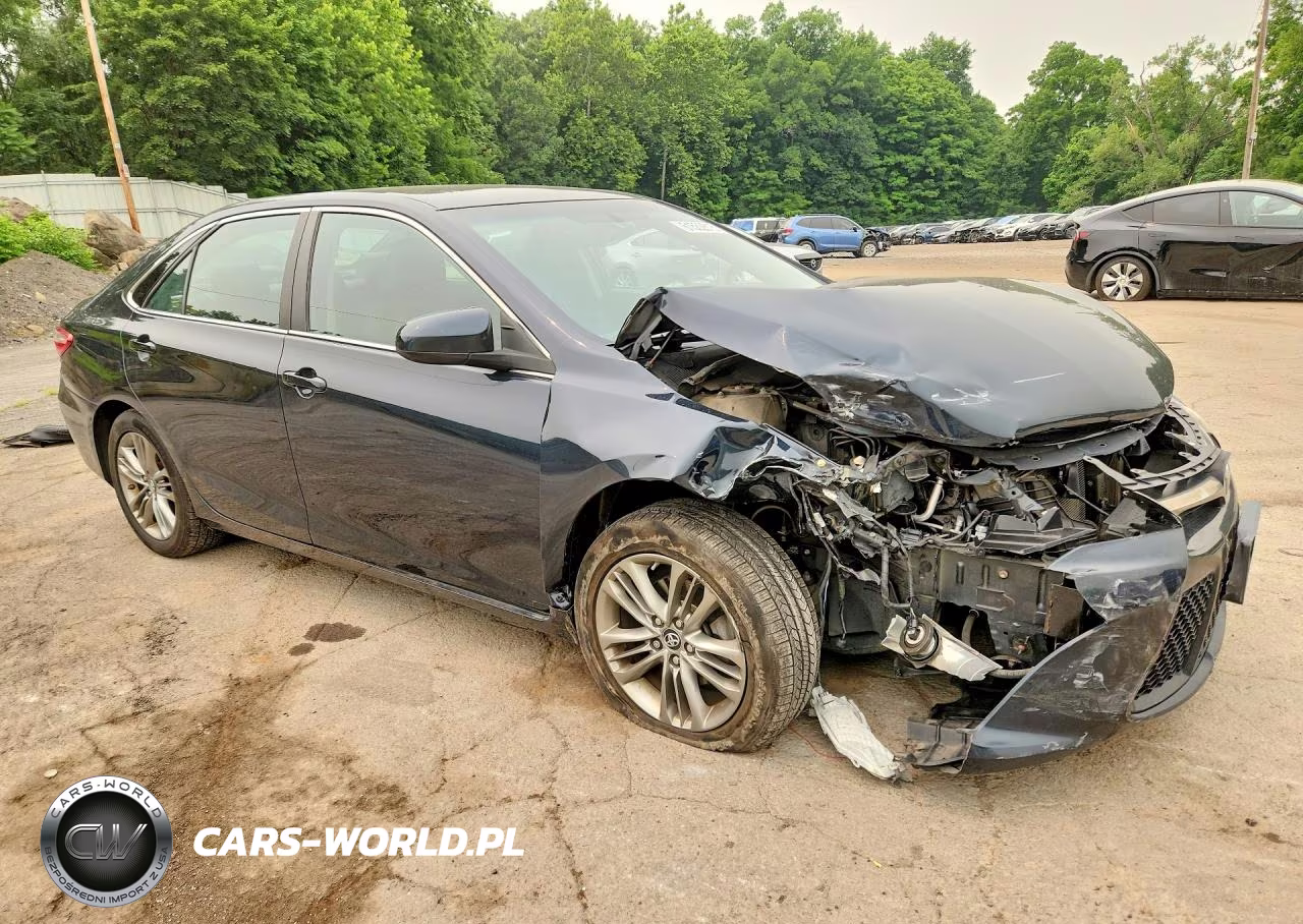 2017 Toyota Camry Se VIN:4T1BF1FK4HU794443 - 4