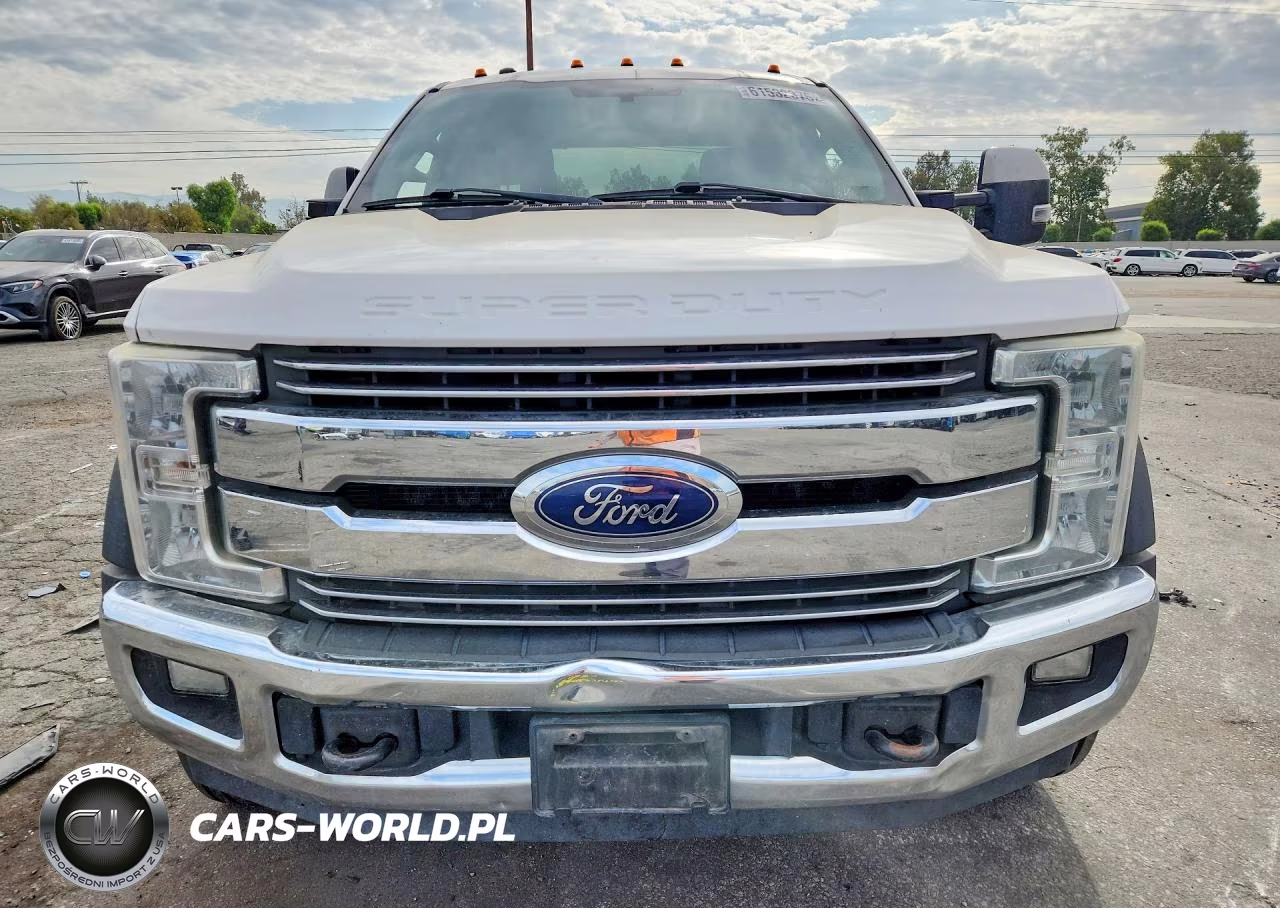 2017 Ford F550 Super Duty VIN:1FD0X5GT3HEC97901 - 5