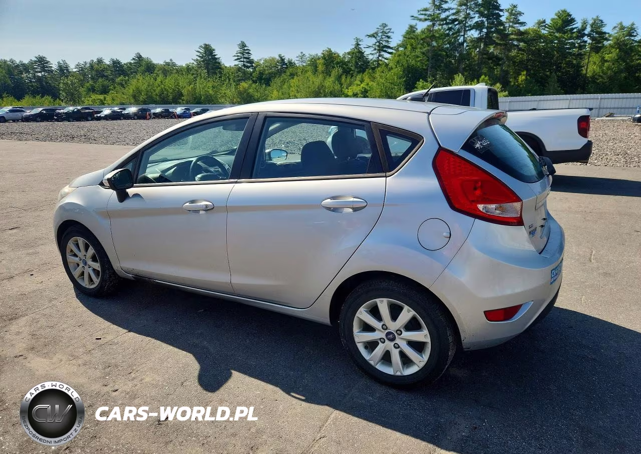 2013 Ford Fiesta Se VIN:3FADP4EJ2DM178815 - 2
