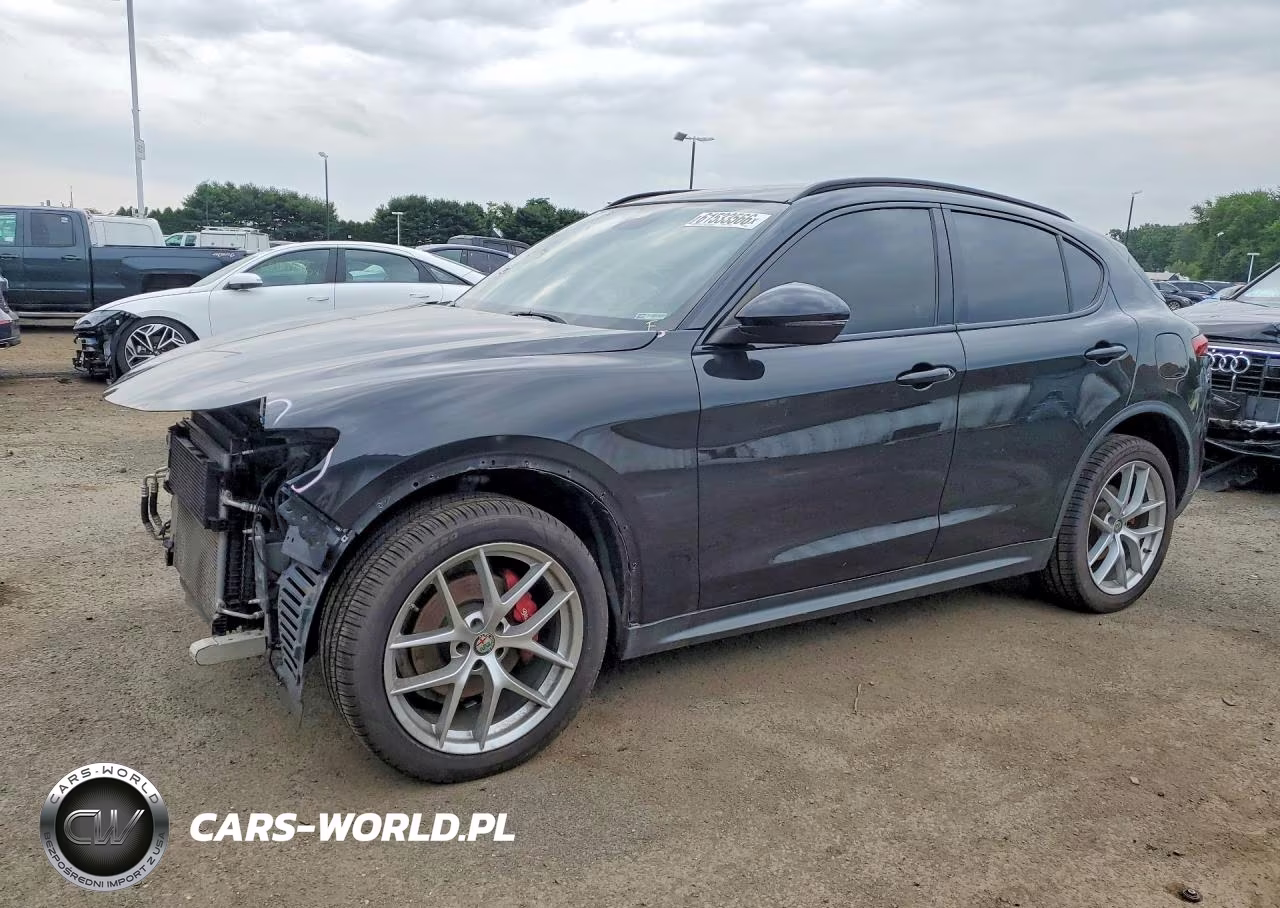 2018 Alfa Romeo Stelvio Ti Sport