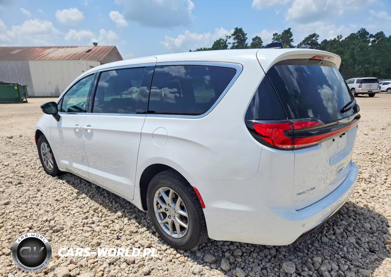 2026 Chrysler Pacifica Select VIN:2C4RC1BG7TR220308 - 2