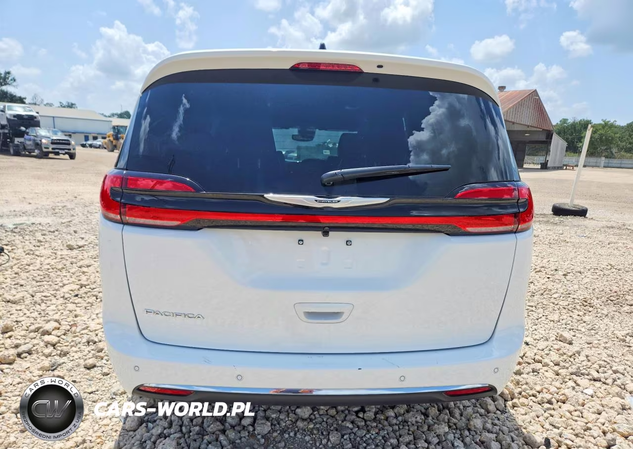 2026 Chrysler Pacifica Select VIN:2C4RC1BG7TR220308 - 6
