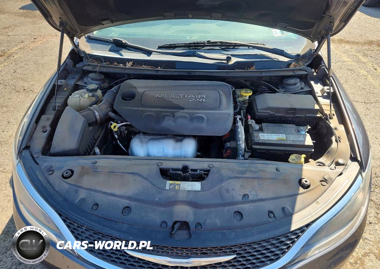 2015 Chrysler 200 Limited VIN:1C3CCCABXFN720508 - 11