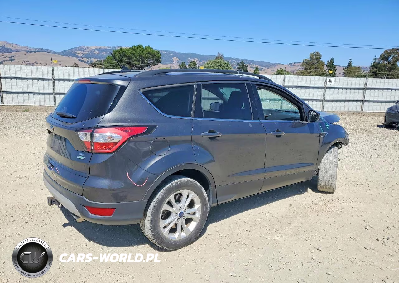 2018 Ford Escape Se VIN:1FMCU0GD9JUA65011 - 3