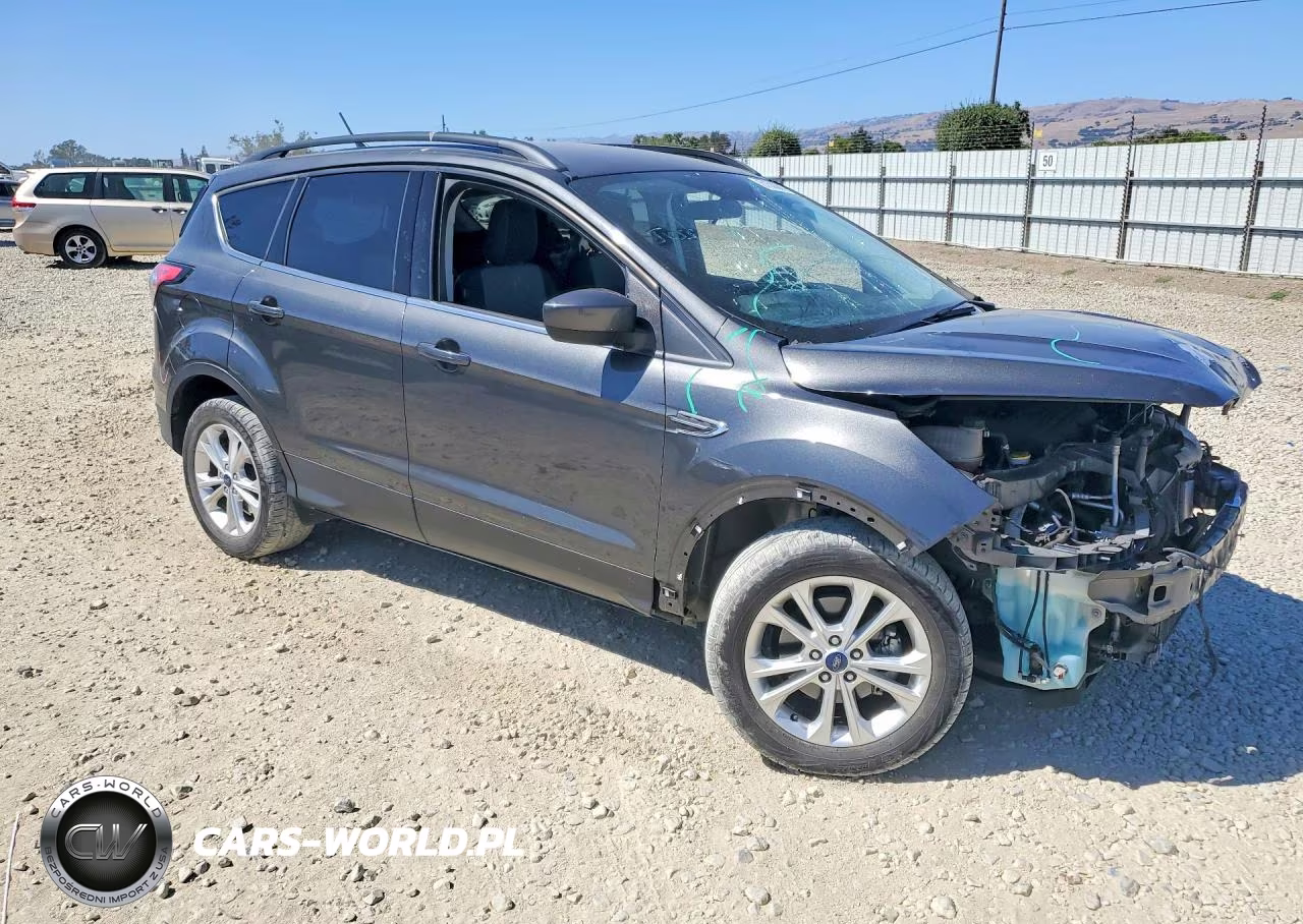 2018 Ford Escape Se VIN:1FMCU0GD9JUA65011 - 4