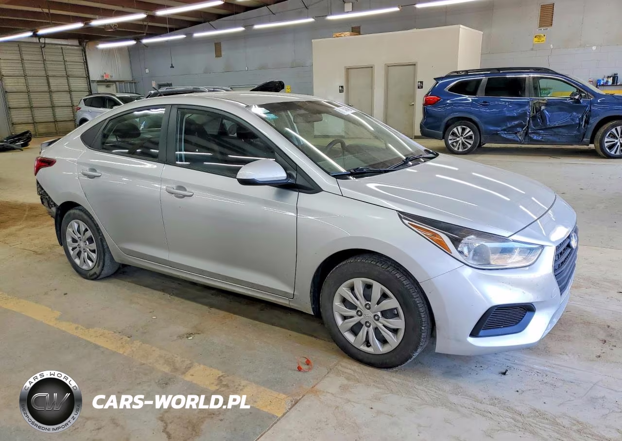 2019 Hyundai Accent Se VIN:3KPC24A36KE070782 - 4