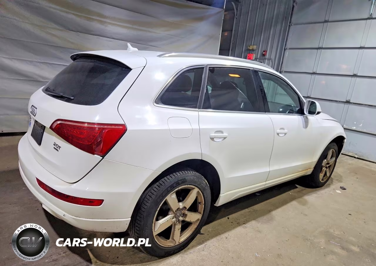 2011 Audi Q5 Premium Plus VIN:WA1LFAFP0BA074323 - 3