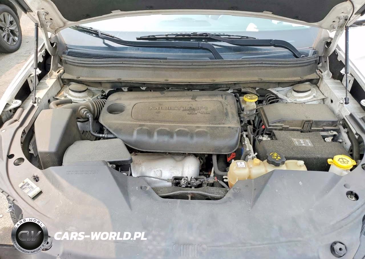 2019 Jeep Cherokee Latitude Plus VIN:1C4PJMLB6KD418011 - 12