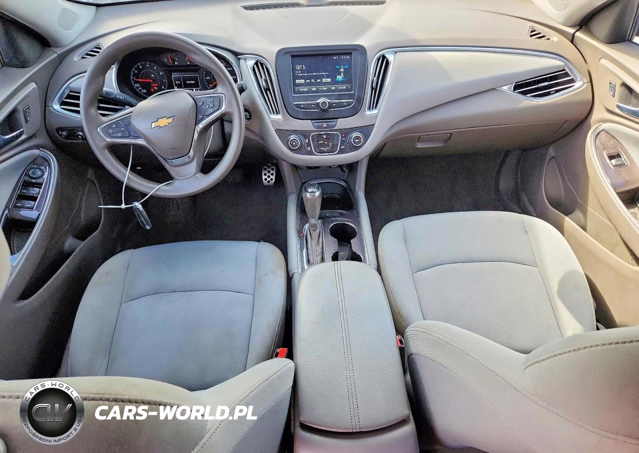 2017 Chevrolet Malibu Lt VIN:1G1ZE5ST5HF106362 - 8