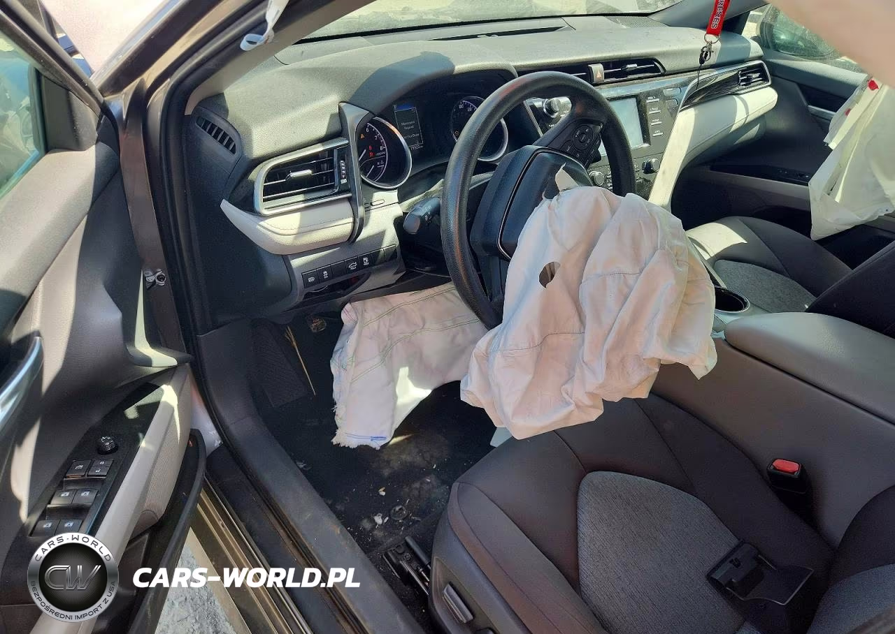 2019 Toyota Camry Le VIN:4T1B11HK4KU260605 - 8