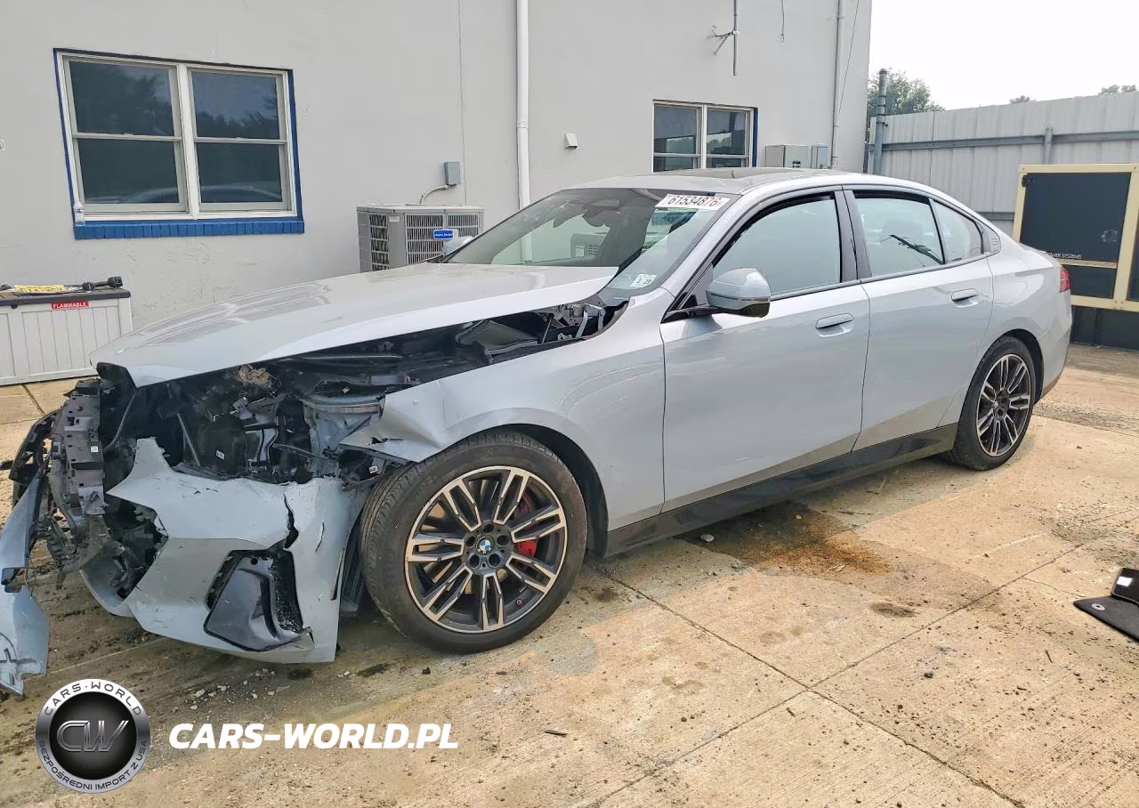 2024 BMW 540 Xi VIN:WBA63FJ04RCR06759 - 1