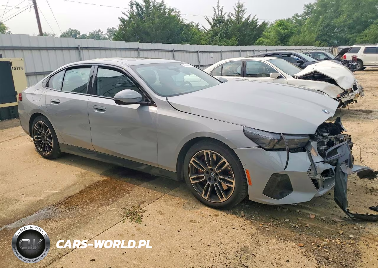 2024 BMW 540 Xi VIN:WBA63FJ04RCR06759 - 4