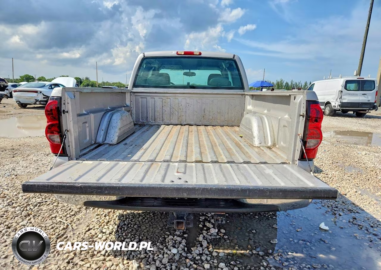 2005 Chevrolet Silverado C1500 VIN:1GCEC19X05Z151135 - 6