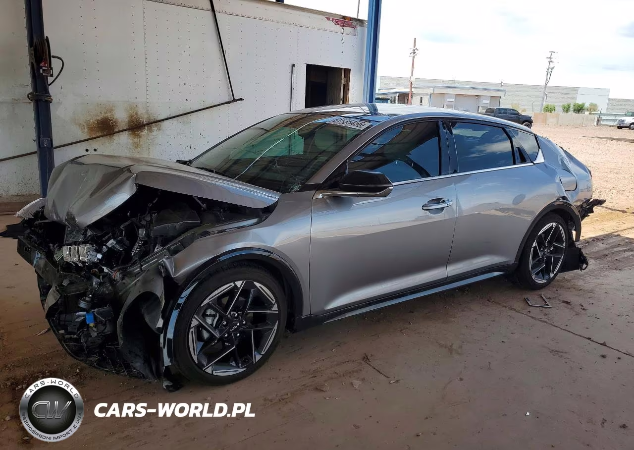 2025 Kia K4 Gt Line VIN:3KPFW4DE7SE222700 - 1